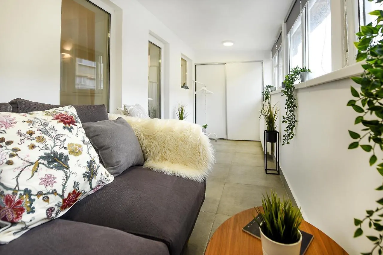Spacious 1Br In The City Center - Amazing For Extended Stays 布加勒斯特 罗马尼亚